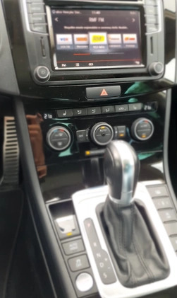 Volkswagen CC cena 52900 przebieg: 236000, rok produkcji 2016 z Warszawa małe 191